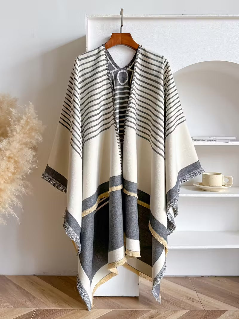 Taisija Reversibel Poncho