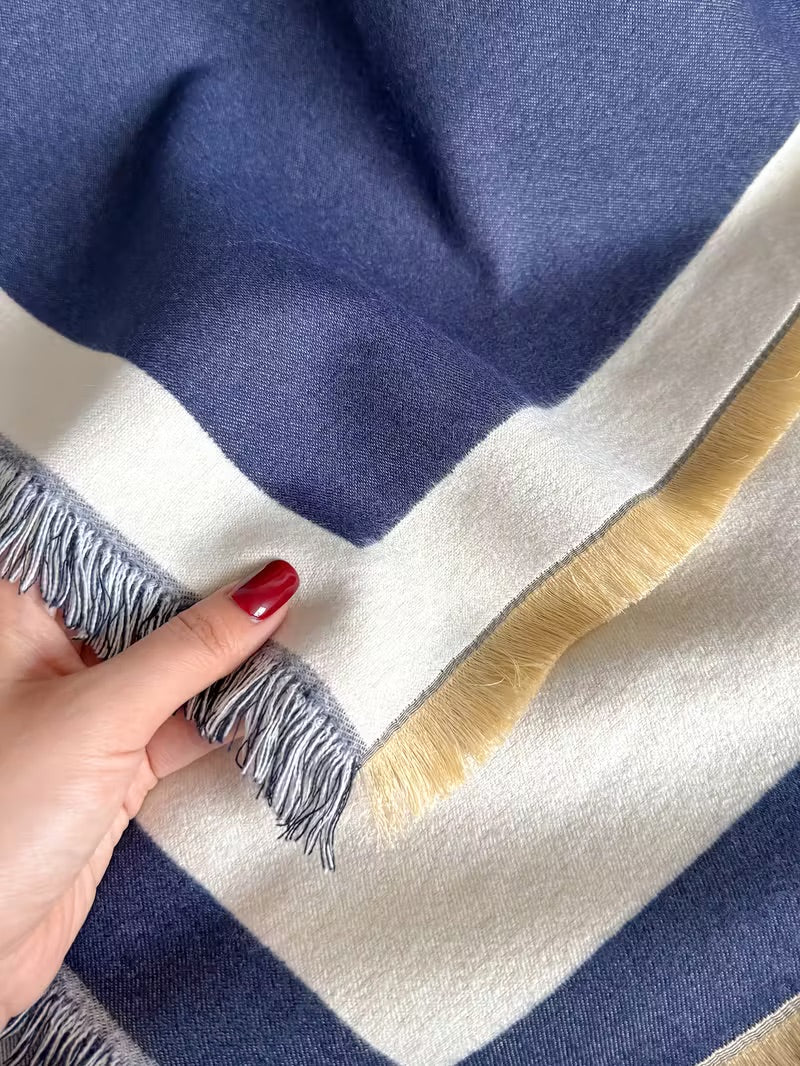 Taisija Reversibel Poncho