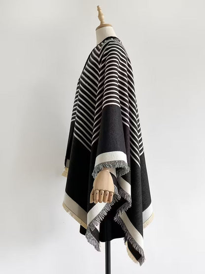 Taisija Reversibel Poncho